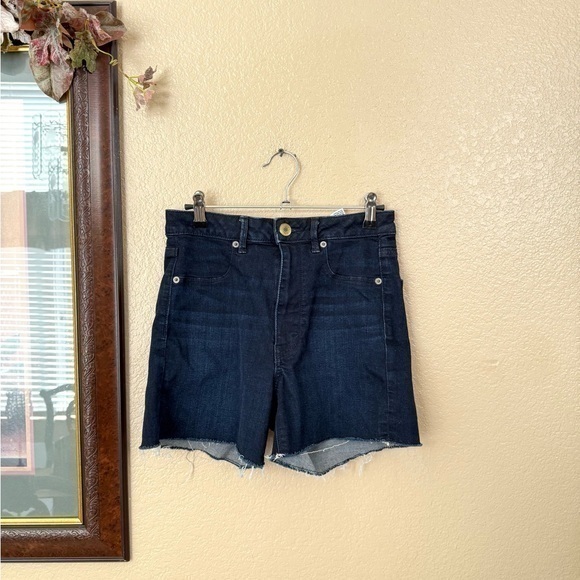 American Eagle Outfitters Pants - American Eagle Outfitters Super Stretch High Rise Shorts Size 6